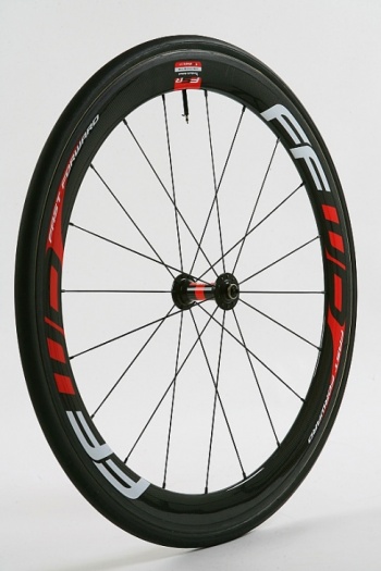 FFWD F5R 240S フロント FFWD F5R 240S フロント