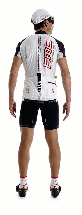 アソス BMC スクアドラモンドパック 背面