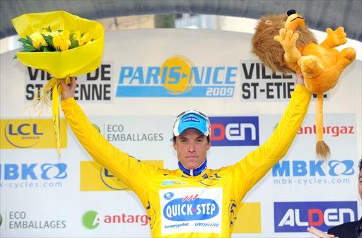 イエロージャージを守ったシルヴァン・シャヴァネル(フランス、クイックステップ)