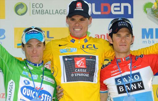 昨年のパリ〜ニース総合表彰台、左から3位シルヴァン・シャヴァネル（フランス、クイックステップ）、優勝ルイスレオン・サンチェス（スペイン、ケースデパーニュ）、2位フランク・シュレク（ルクセンブルク、サクソバンク）