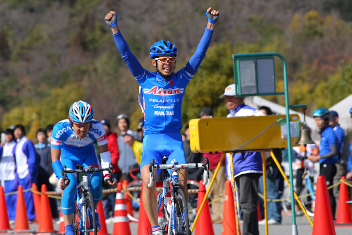 エリート 品川真寛(愛三工業レーシングチーム)が優勝、2位は島田真琴(シマノレーシング)