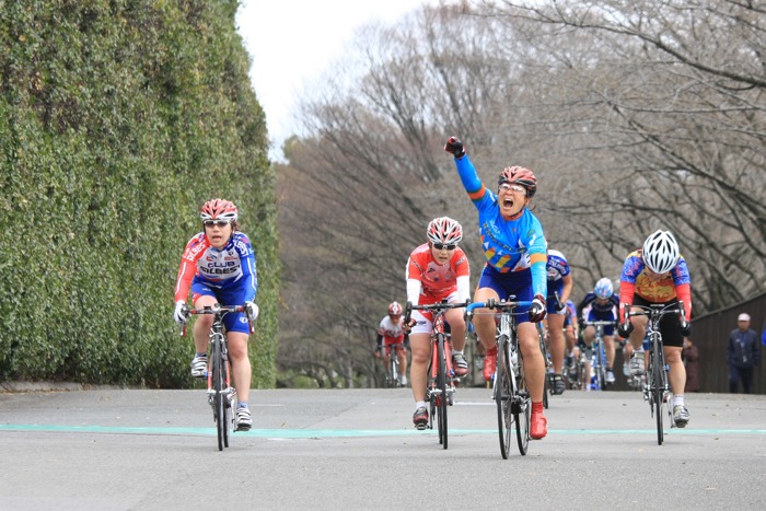 FR 上りスプリントを制した風間千嘉（スミタラバネロ）