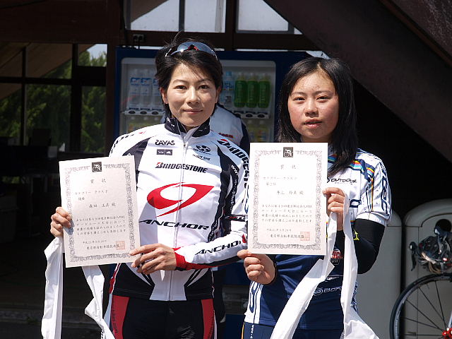 クラスFの優勝は森田正美（ブジヂストンアンカー）、2位は井上玲美（チームコラテック）