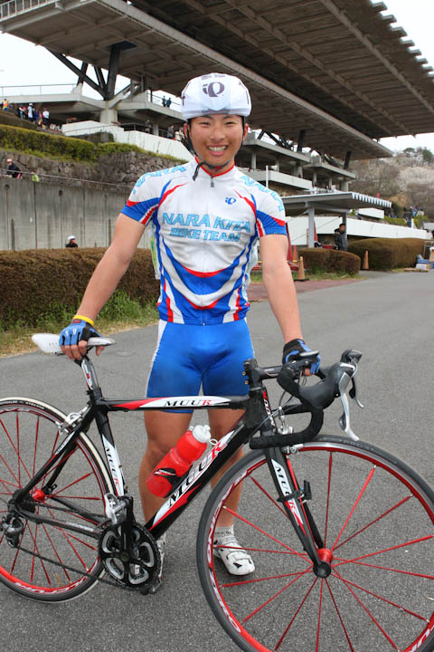 A-J 独走優勝の山本元喜(奈良北高校)。2連覇だ