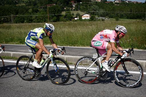 ダニーロ・ディルーカ(イタリア、LPRブレークス)がフランコ・ペッリツォッティ(イタリア、リクイガス)を従えて