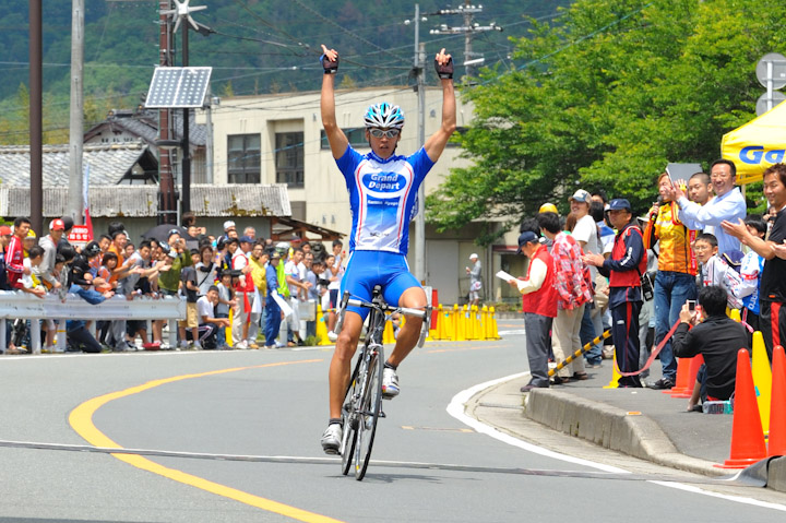 優勝した永良大誠（グランデパール播磨）