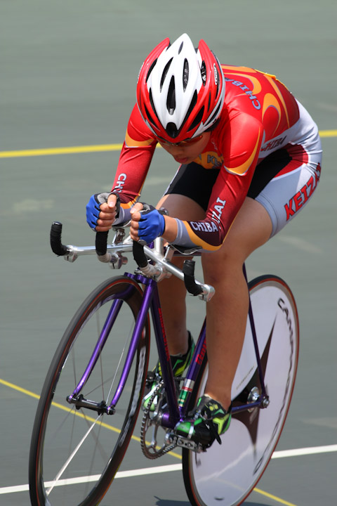 U17女子2km個人追抜　優勝の中村妃智　千葉　千葉経済大附属高校