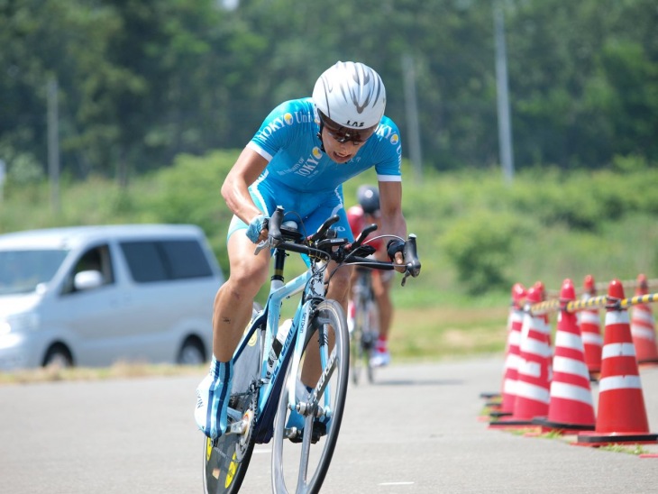 西薗良太(東京大学)が平均時速44.14km/hで初優勝を飾る