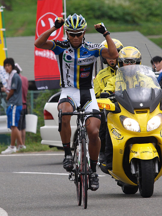 昨年に引き続いての優勝で2連覇を達成した佐野淳哉(TEAM NIPPO-COLNAGO)
