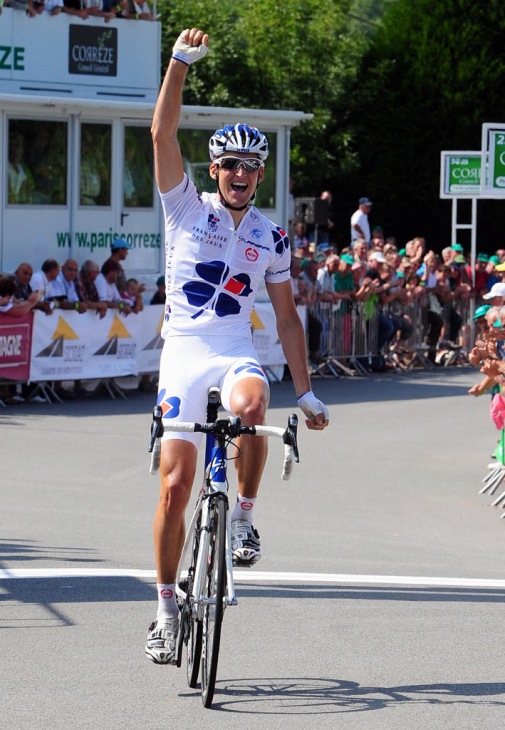 逃げ切り勝利を飾った昨年TOJ奈良ステージ覇者のウェズリー・ザルツバーガー（オーストラリア、フランセーズデジュー）