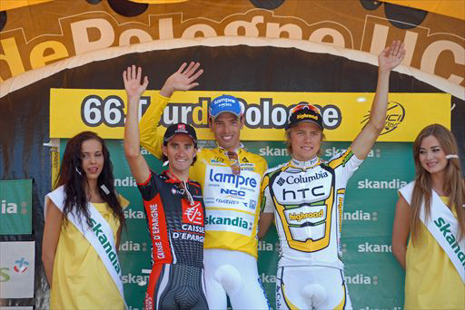 総合表彰台、左から2位ダニエル・モレーノ（スペイン、ケースデパーニュ）、優勝アレッサンドロ・バッラン（イタリア、ランプレ）、3位エドヴァルド・ボアッソン（ノルウェー、チームコロンビア・HTC）