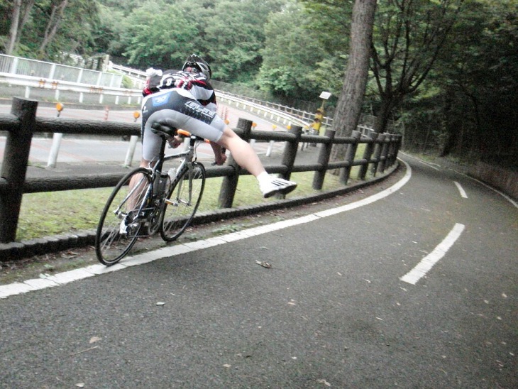 ほらほら調子に乗りすぎるから（笑）。みんなの為にもそのまま逝っちゃってください！