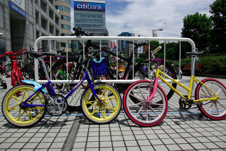 子供用自転車?いえいえ、ギアをご覧あれ。クランクが短いのにグイグイ進み、不思議な漕ぎ心地でした