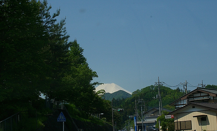 これが富士さんとも見まごう北アルプス。
