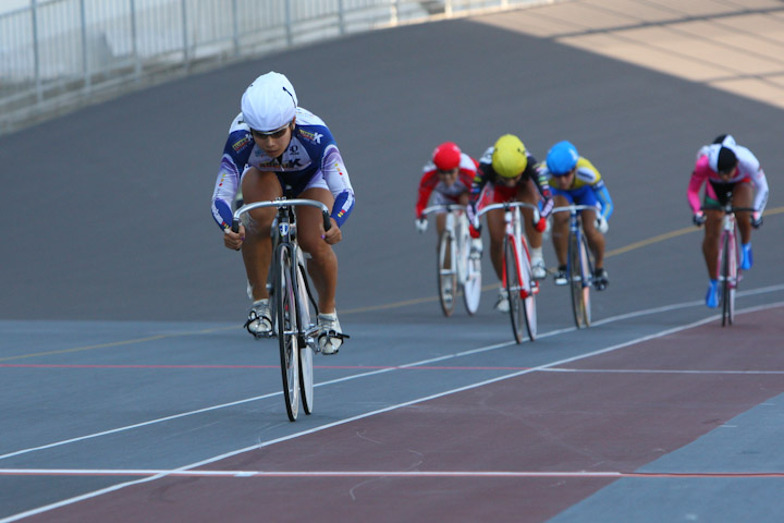 女子ケイリン 石井寛子(SUPER-K-ATHLETE LAB.)が圧勝
