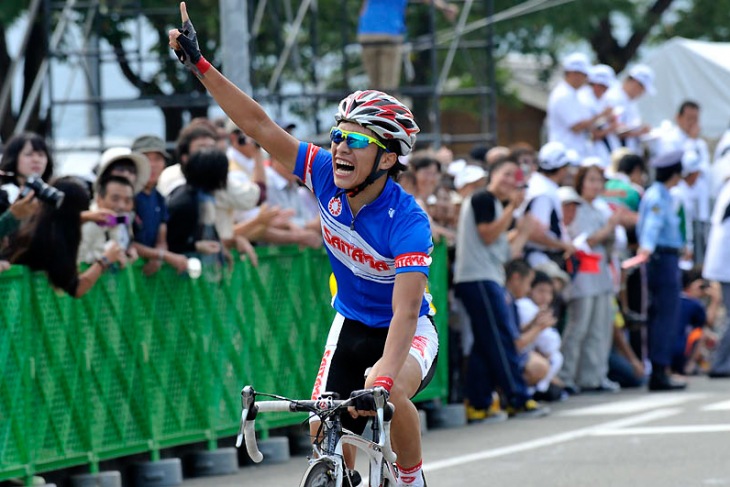 少年男子個人ロードレースで優勝を飾った笠原恭輔(埼玉・小松原高)
