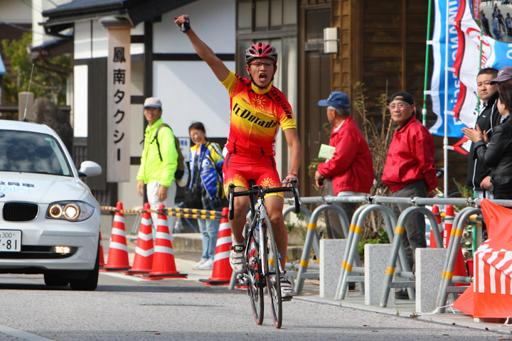 ER 優勝の海藤稜馬(エルドラード)