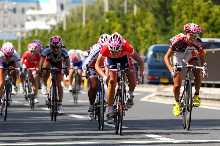 女子国際レース85km優勝のウォン・ワン・ユイ・ジェイミー（香港）