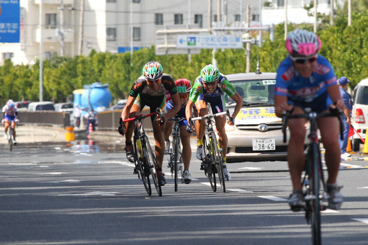 市民200km 先頭ゴール