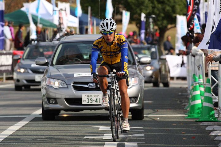 熊本国際ロード2009を21位で終える吉田。この後、香港で開催された東アジア競技大会がターニングポイントとなる