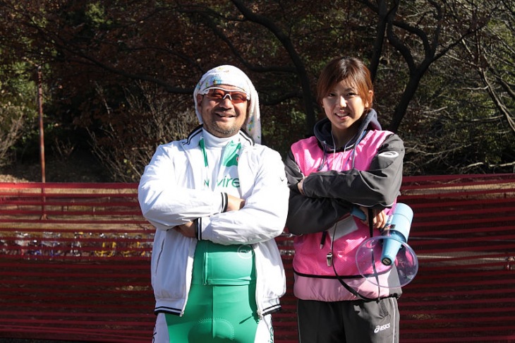 ボランティアスタッフのお姉さんと。ただのエロオヤジ?