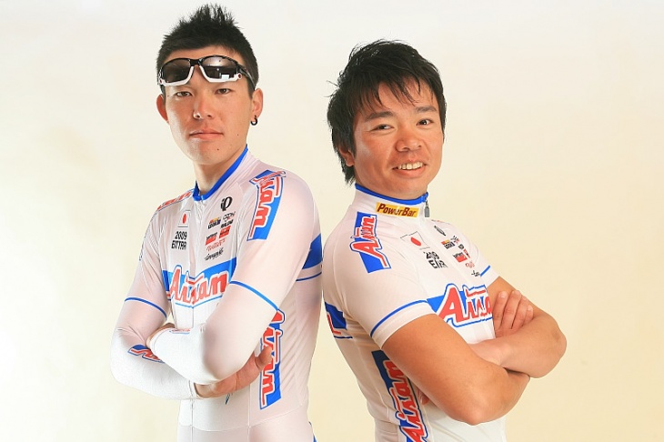 全日本TTチャンプの盛 一大とロード全日本チャンプの西谷 泰治