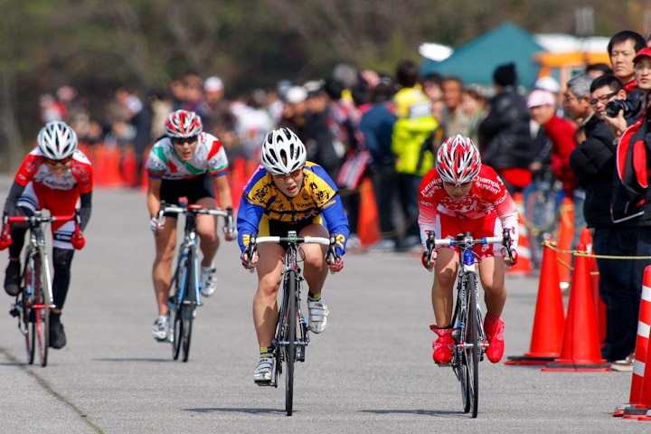 A-F 福本千佳(Ready Go JAPAN)が木村亜美(鹿屋体育大学)をかわして優勝