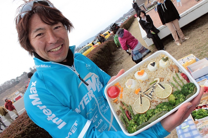 なんとインターマックス弁当が登場!