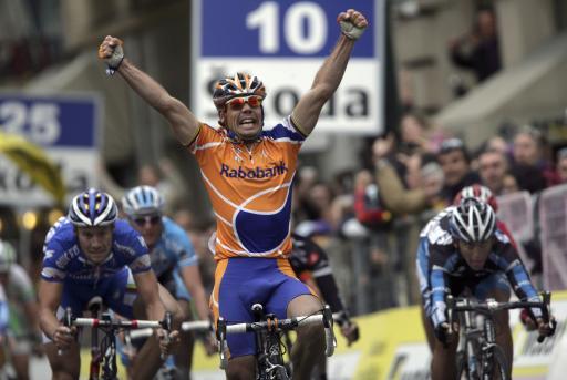 2007年　2度目のミラノ〜サンレモ制覇を達成したオスカル・フレイレ（スペイン、ラボバンク）