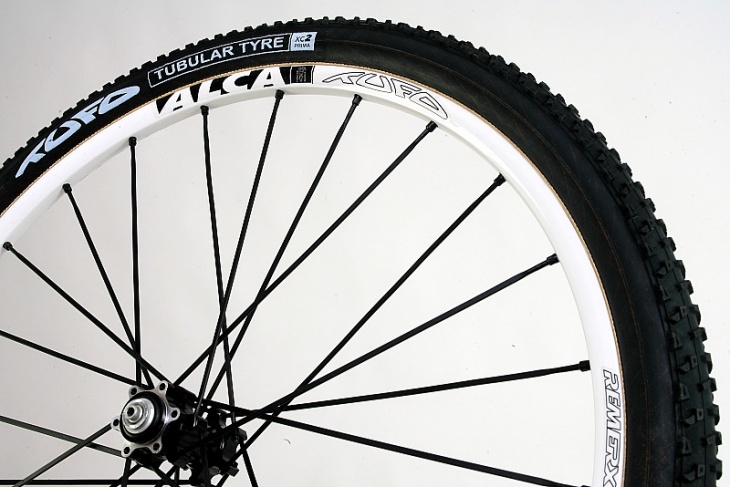 TUFO ALCA MTBチューブレスホイールセット（ホワイト）