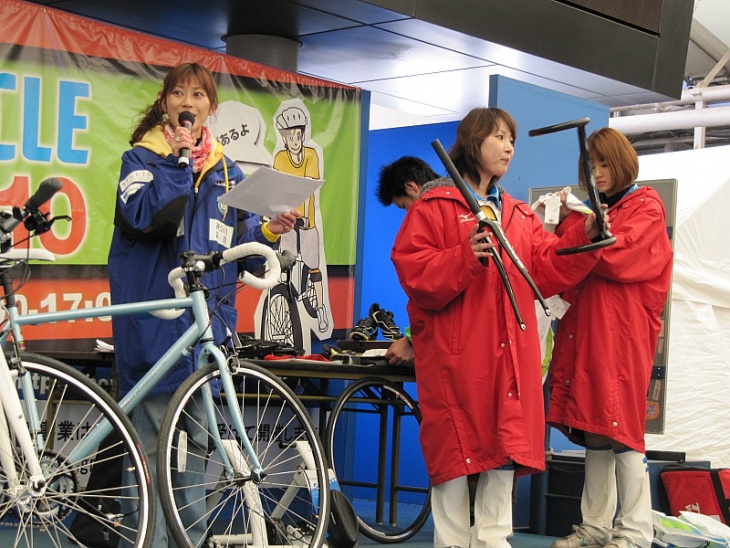 豪華自転車グッズを大放出!プレゼント抽選会!!