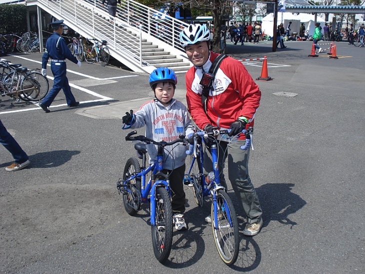 古谷龍志君（9歳）正和さん（42歳）