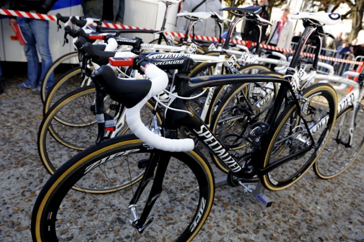 ファビアン・カンチェラーラ(スイス、サクソバンク)が使用したスペシャライズド・S-Works Roubaix プロトタイプ