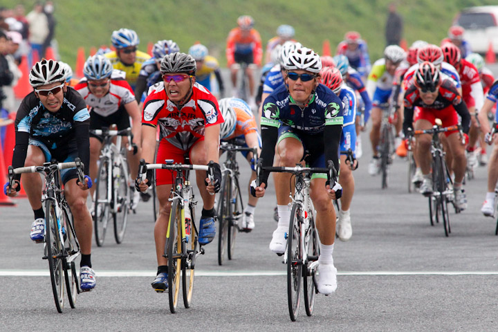 BR-1 辻貴光(CIELVO NARA PRO CYCLINGTEAM)が優勝