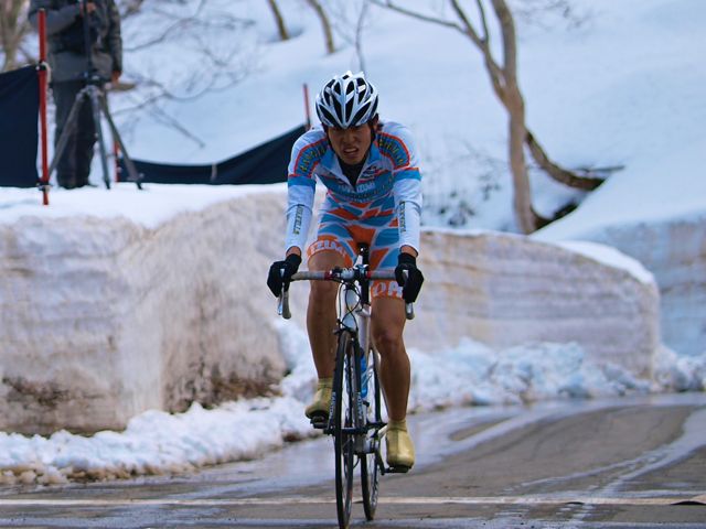 実業団登録選手もレースを盛り上げた。総合3位の栂尾大知(パールイズミ・スミタ・ラバネロ)