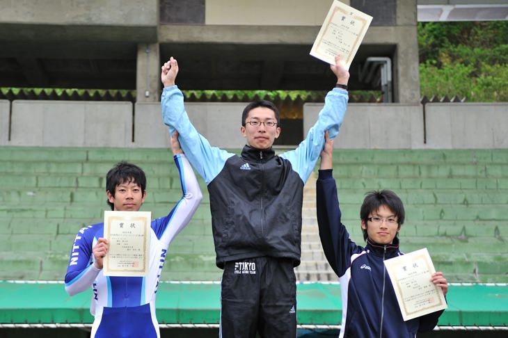 男子ポイントレース表彰　西薗良太（東京大学）が優勝