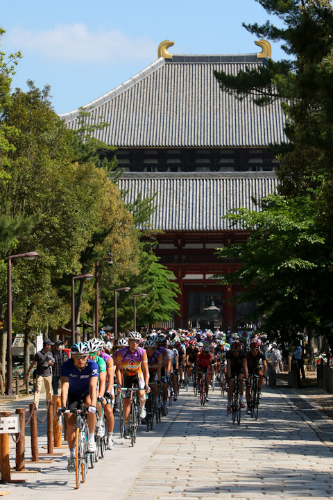 東大寺大仏殿からスタートの奈良ステージ