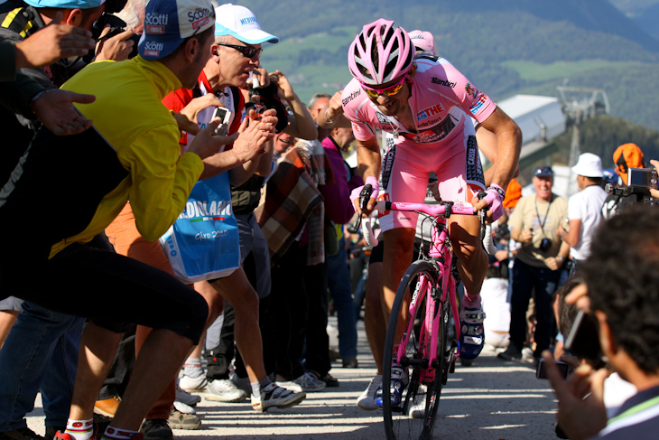 ステージ16位でマリアローザを守ったダビ・アローヨ（スペイン、ケースデパーニュ）