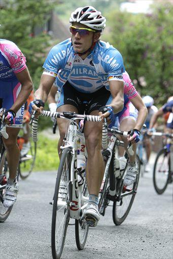 山岳ポイントで集団に残る ゲラルド・チオレック(ドイツ、チームミルラム)