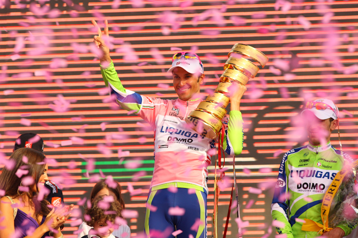 ジロで総合優勝を飾ったイヴァン・バッソ（イタリア、リクイガス）