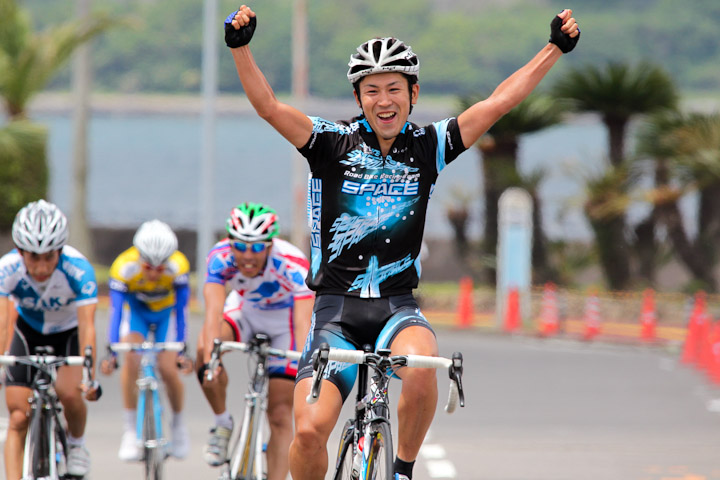 実業団BR-1 高塚亮輔(spacebikes.com)が優勝
