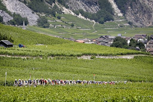 第3ステージはスイス中部の山岳地帯を進む