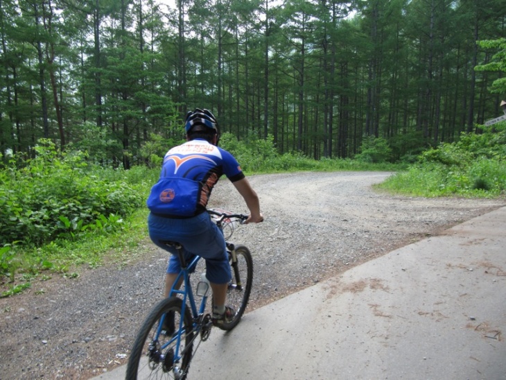 ここから始まるMTBのダートコース