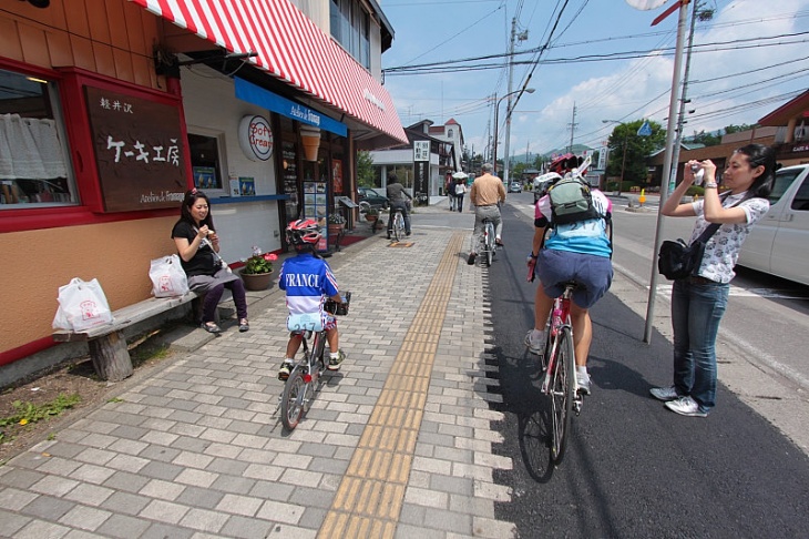 軽井沢の名店を巡ります