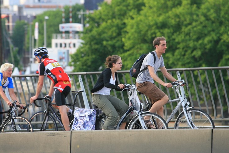 ロッテルダムは生活自転車と趣味の自転車でいっぱいだ
