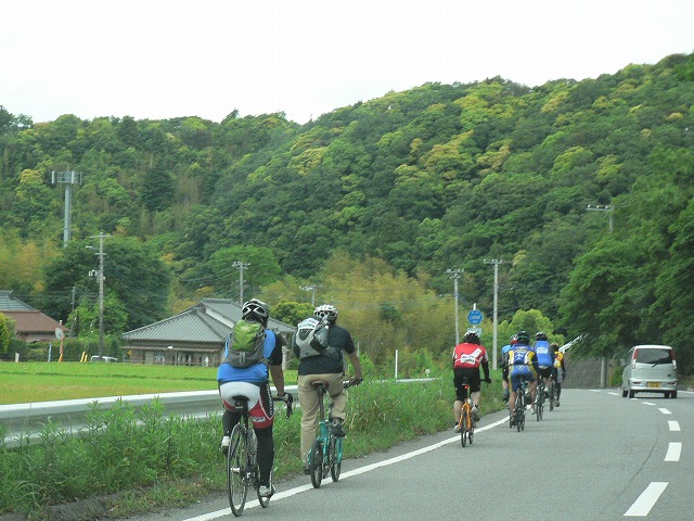 豊かな自然を満喫しながら、自分の愛車とともに手軽に走行できるのがサイクルトレインの魅力