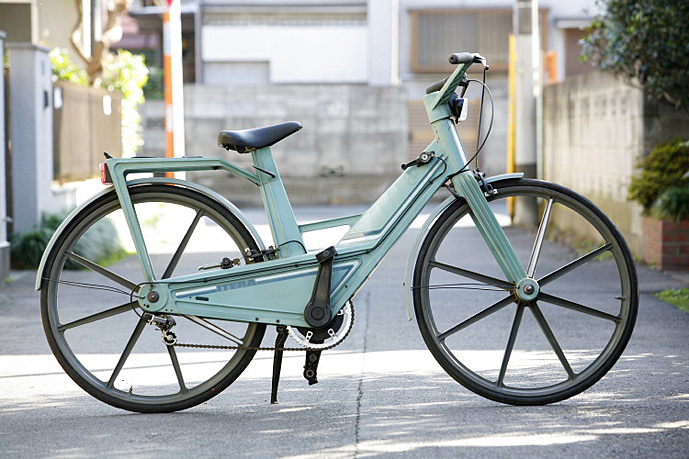 ITERA　1982年から約3年間に渡って生産されたプラスチック製自転車