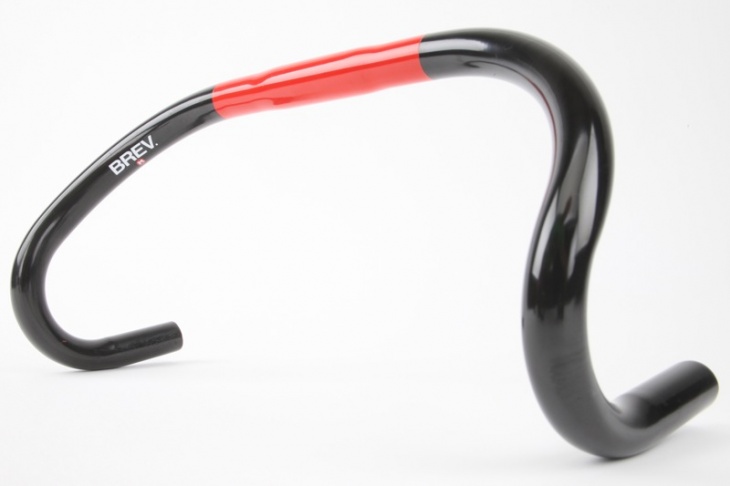 BREV.M ALLOY TRACK BAR レッド