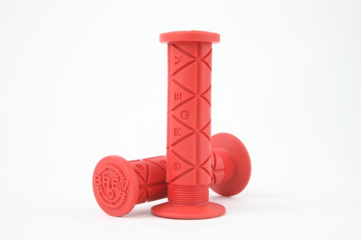 BREV.M FLANGE GRIP レッド