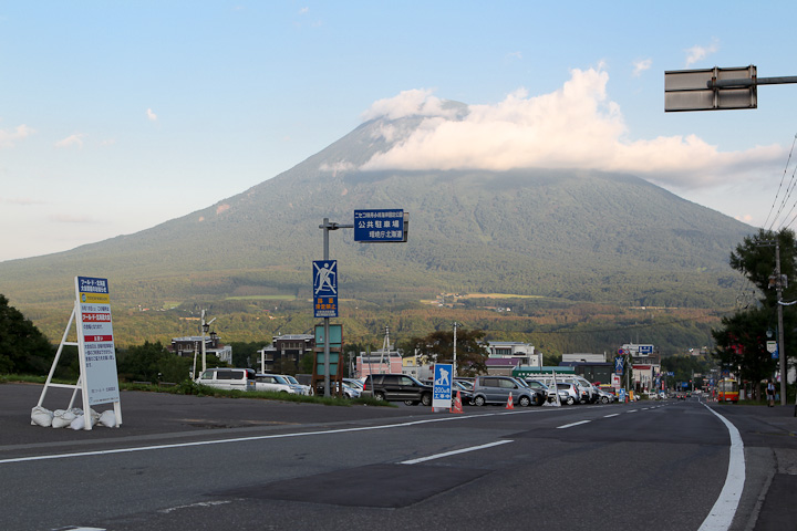 第2ステージ ゴール地点のひらふ坂。羊蹄山をバックに
